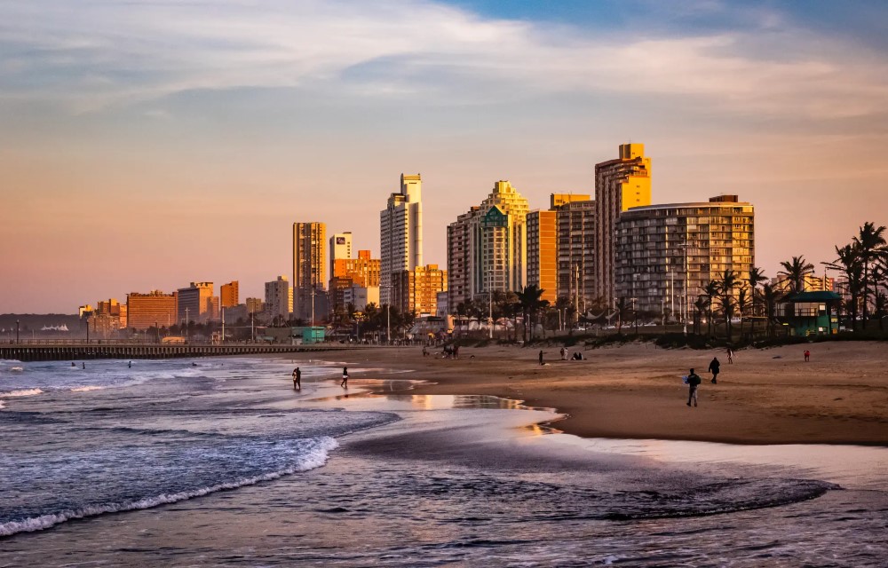 Golden Mile Beach Image