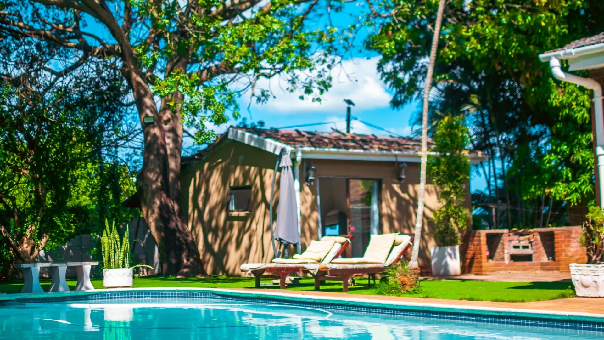 Mbathos Guest House